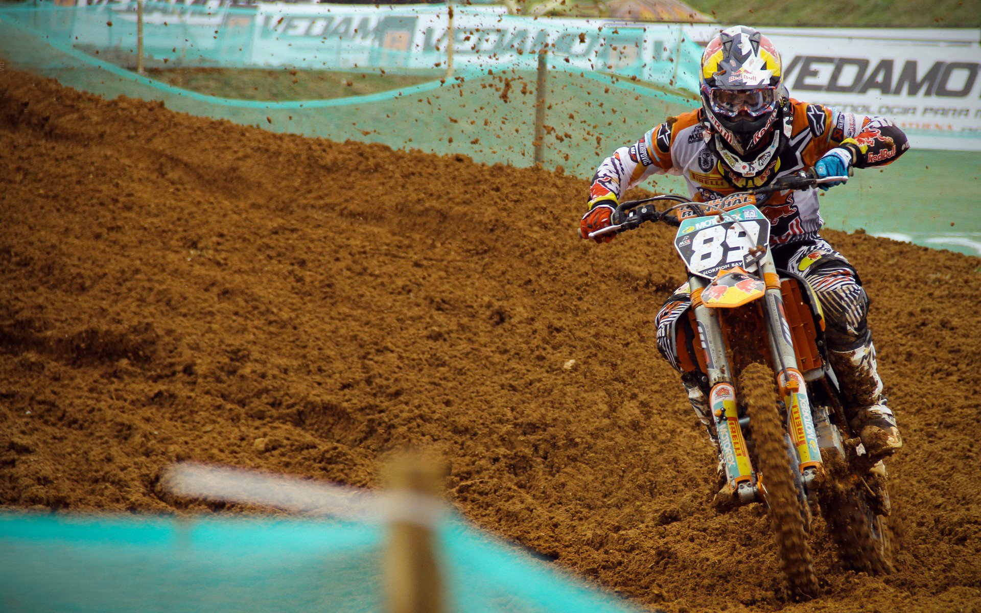 亚博官网-综合格斗赛场焦点！克罗地亚队对阵西班牙队，连胜纪录继续刷新，球队势不可挡